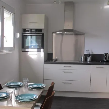 Дом отдыха Maison Renovee Avec Jardin, Wifi, Bbq, Parking, A 250m De La - - Fr-1-368-14 *